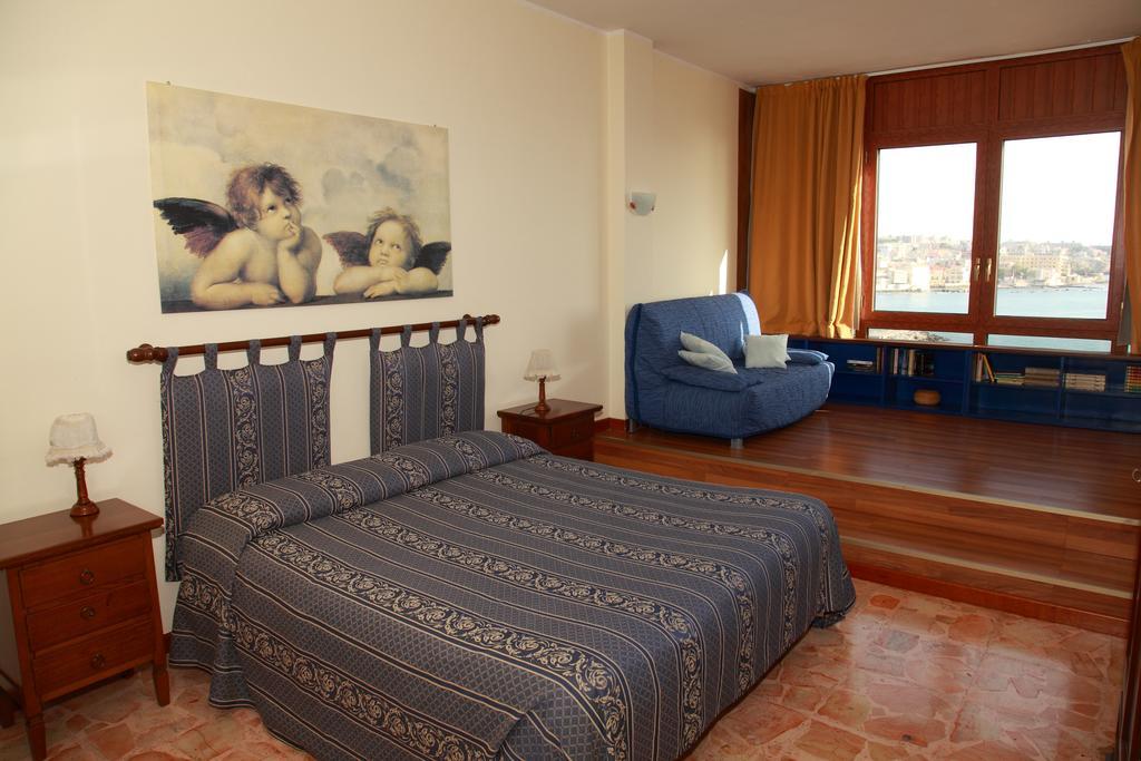 B&B Ortigia Sea View Syrakus Zimmer foto